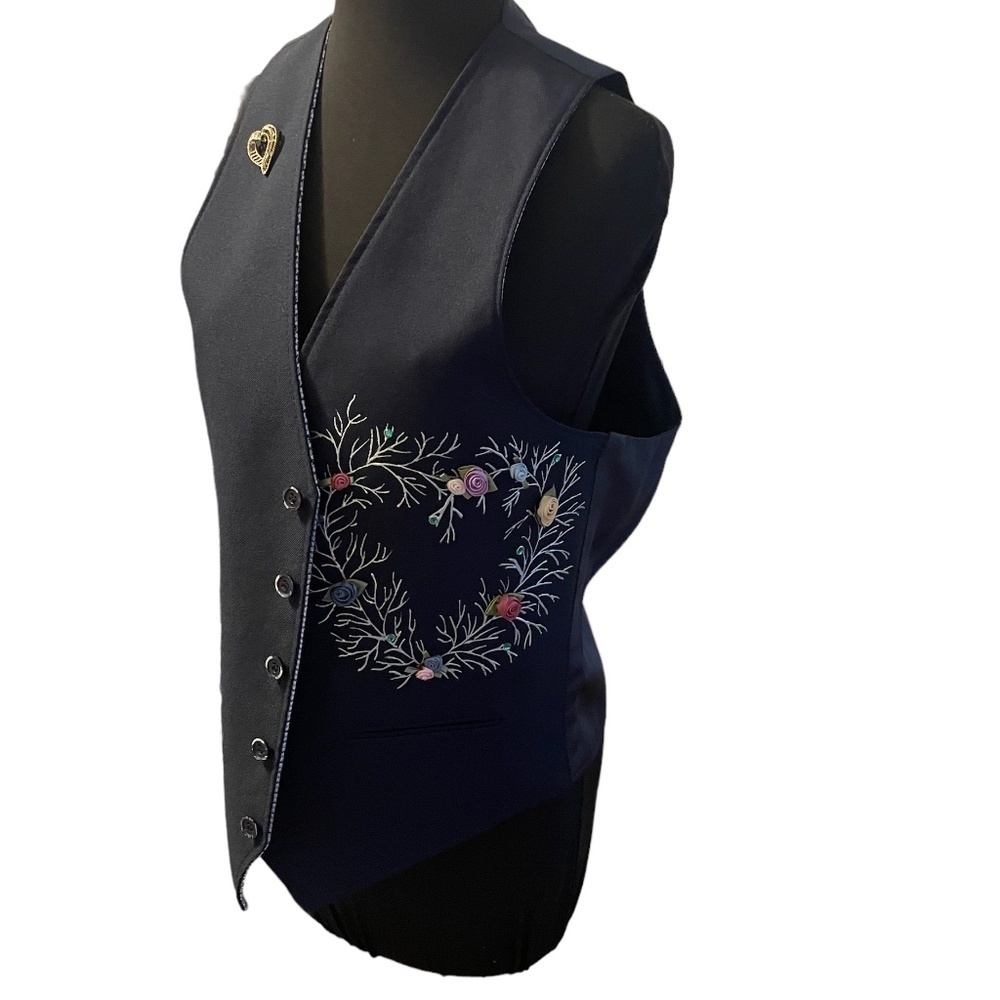 Unique Designs Collectable Size Large Women's Vest - image 6